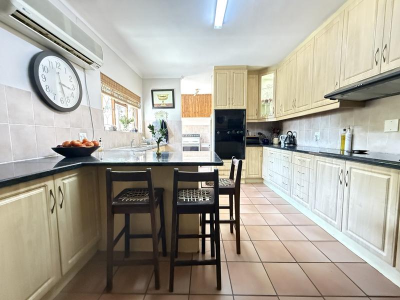 4 Bedroom Property for Sale in Panorama Western Cape